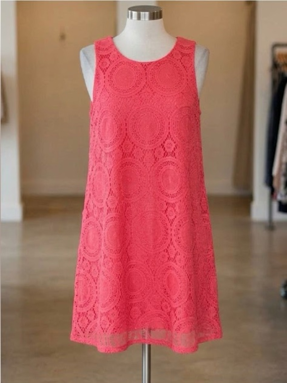 Women's pink / coral Lace Sleeveless Dress